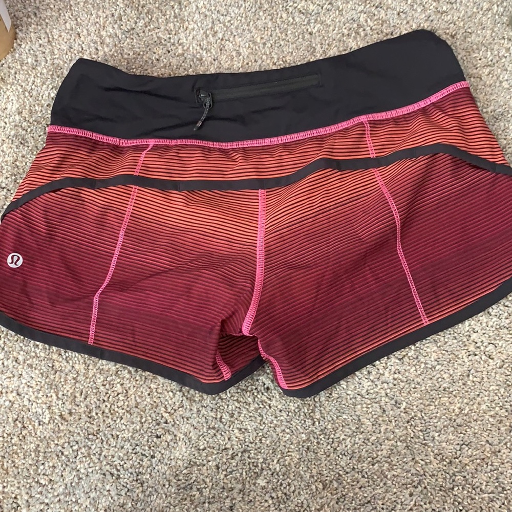 Speed up shorts Lululemon size 4